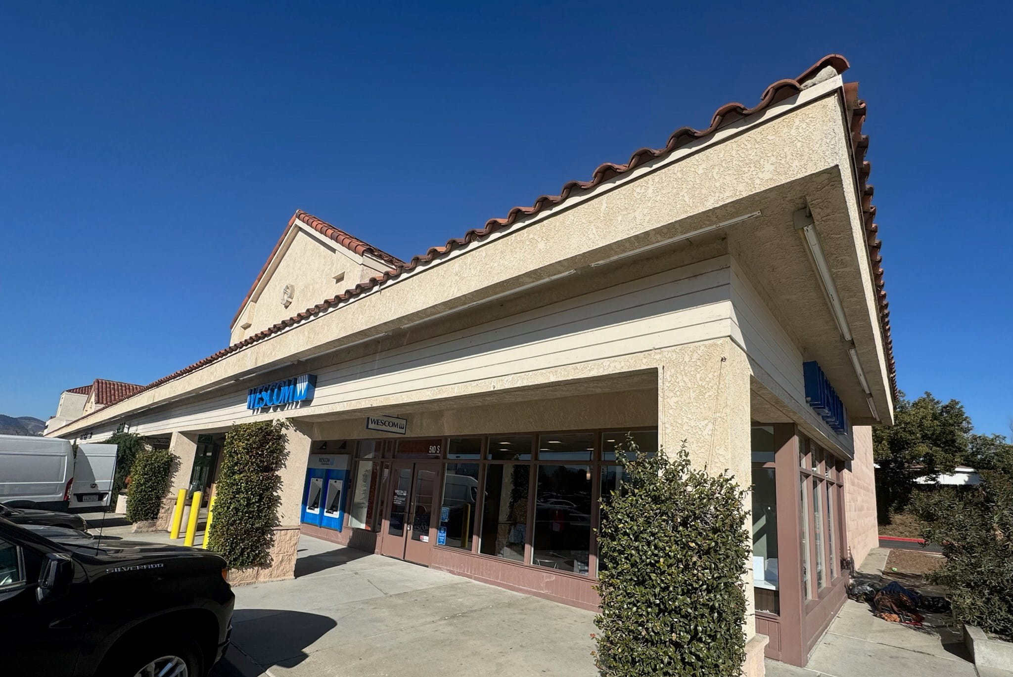 Exterior of the Wescom Financial branch in King City, California.